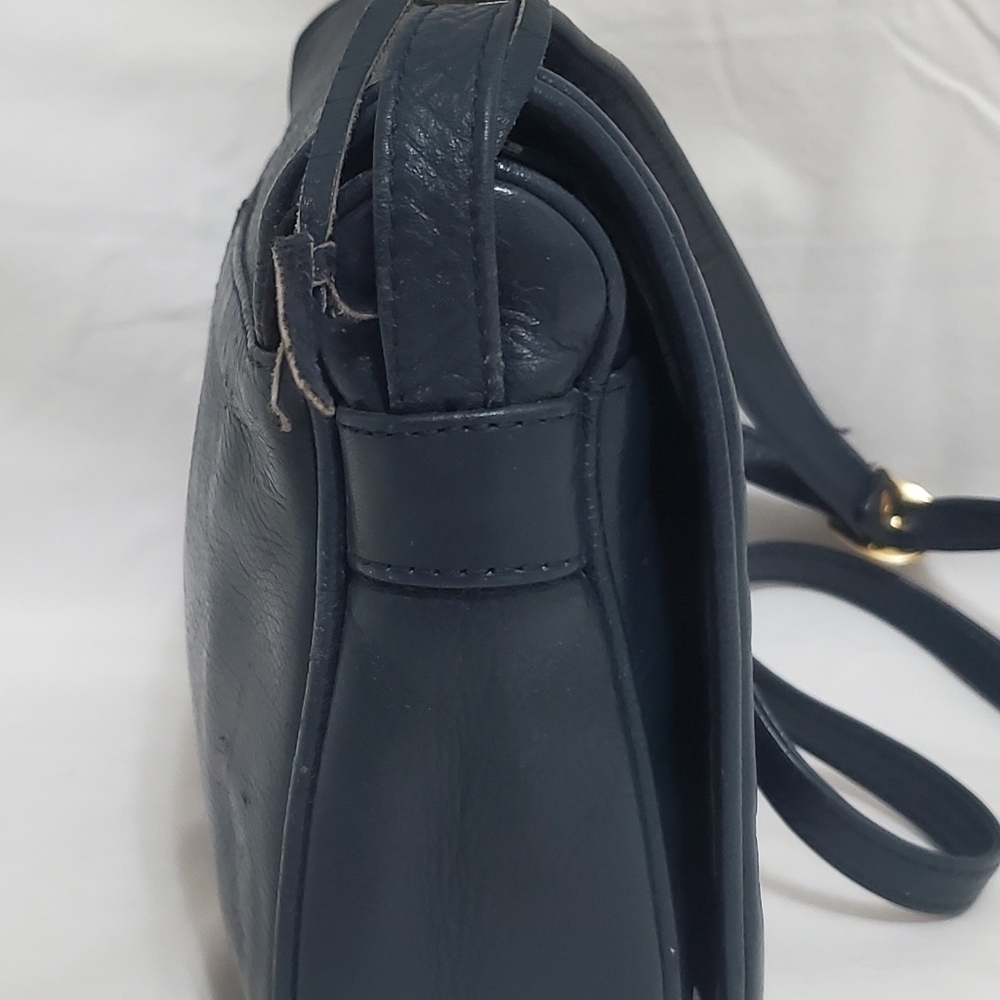 Vintage 80's Sabrina Navy Leather Crossbody/Shoulder Bag - Picture 6 of 12